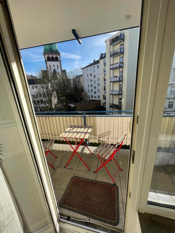 Ruhige Wohnung Mit Parkplatz, Charmantes Viertel كاسيل المظهر الخارجي الصورة